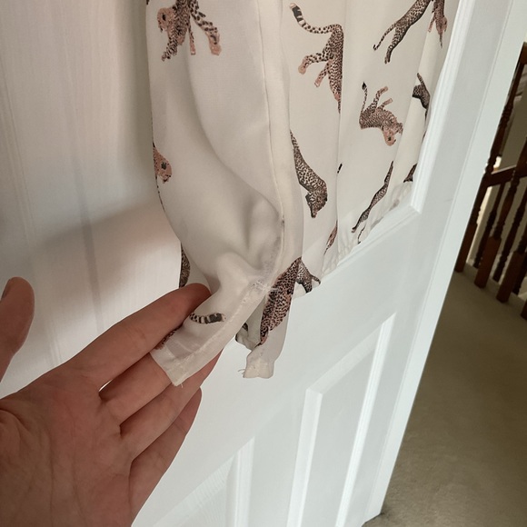 Vero Moda Cream Colour Sheer Leopard Top - Picture 14 of 16